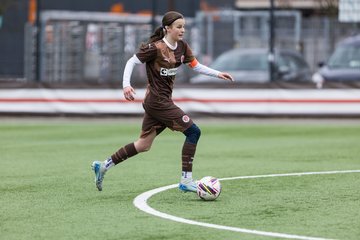 Bild 239 - wBJ FC St. Pauli - Walddoerfer SV : Ergebnis: 3:4